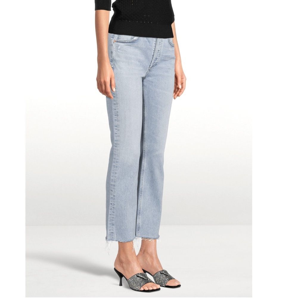 Citizens of Humanity Isola Cropped Vintage Distressed Jeans in Blue Moon Size 29